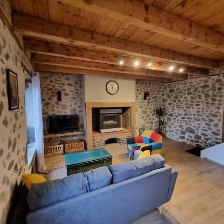 Au Coin Des Amis Villa Aurillac Exterior photo